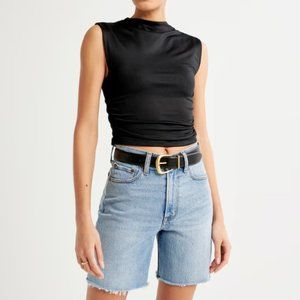 Abercrombie High Rise 7 Inch Dad Shorts - Medium